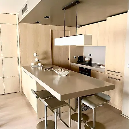 Chantal Deluxe Apartment *